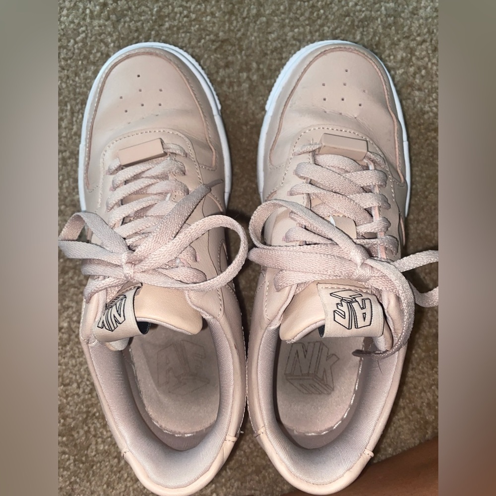 Nike beige AF1’s - Picture 5 of 8